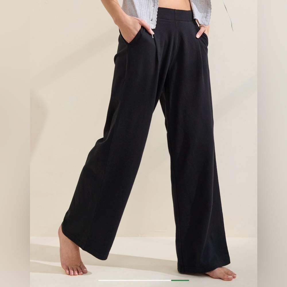 Aerie Women’s Lightweight New Heights
Fleece Trouser True Black - XL Regular
